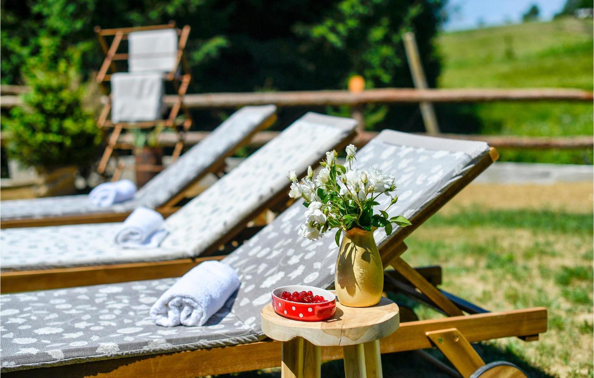 Pet Friendly Home In Varazdin Breg With Jacuzzi Zewnętrze zdjęcie
