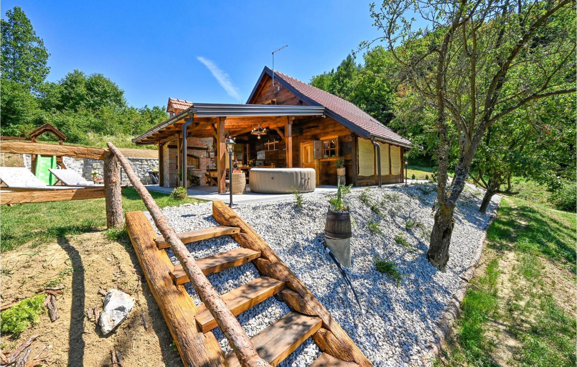 Pet Friendly Home In Varazdin Breg With Jacuzzi Zewnętrze zdjęcie